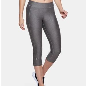 UNDER ARMOUR Women's HeatGear Armour Capris